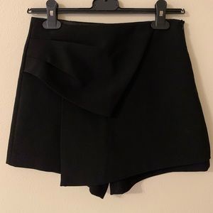 Zara XS Black Skort